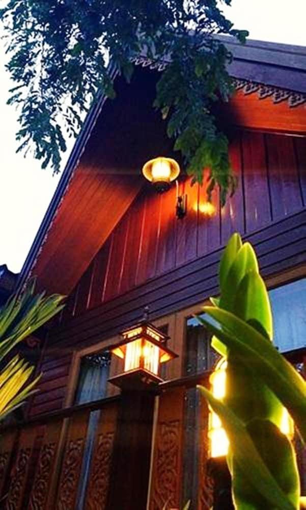 Baifern Homestay Ayutthaya Eksteriør bilde