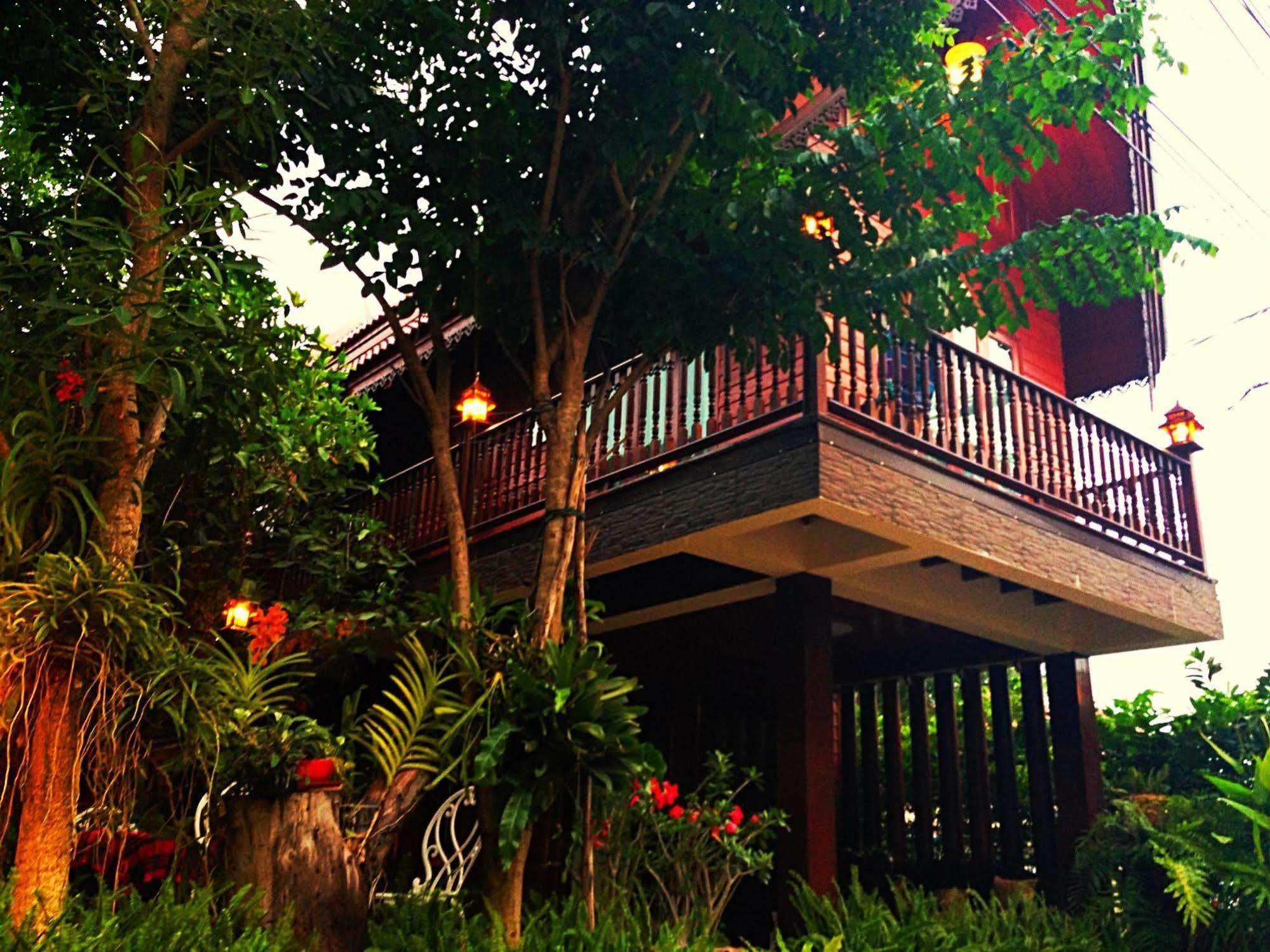 Baifern Homestay Ayutthaya Eksteriør bilde